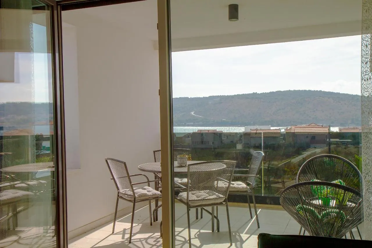 Super Modern Apartment Gold, Beautiful View
