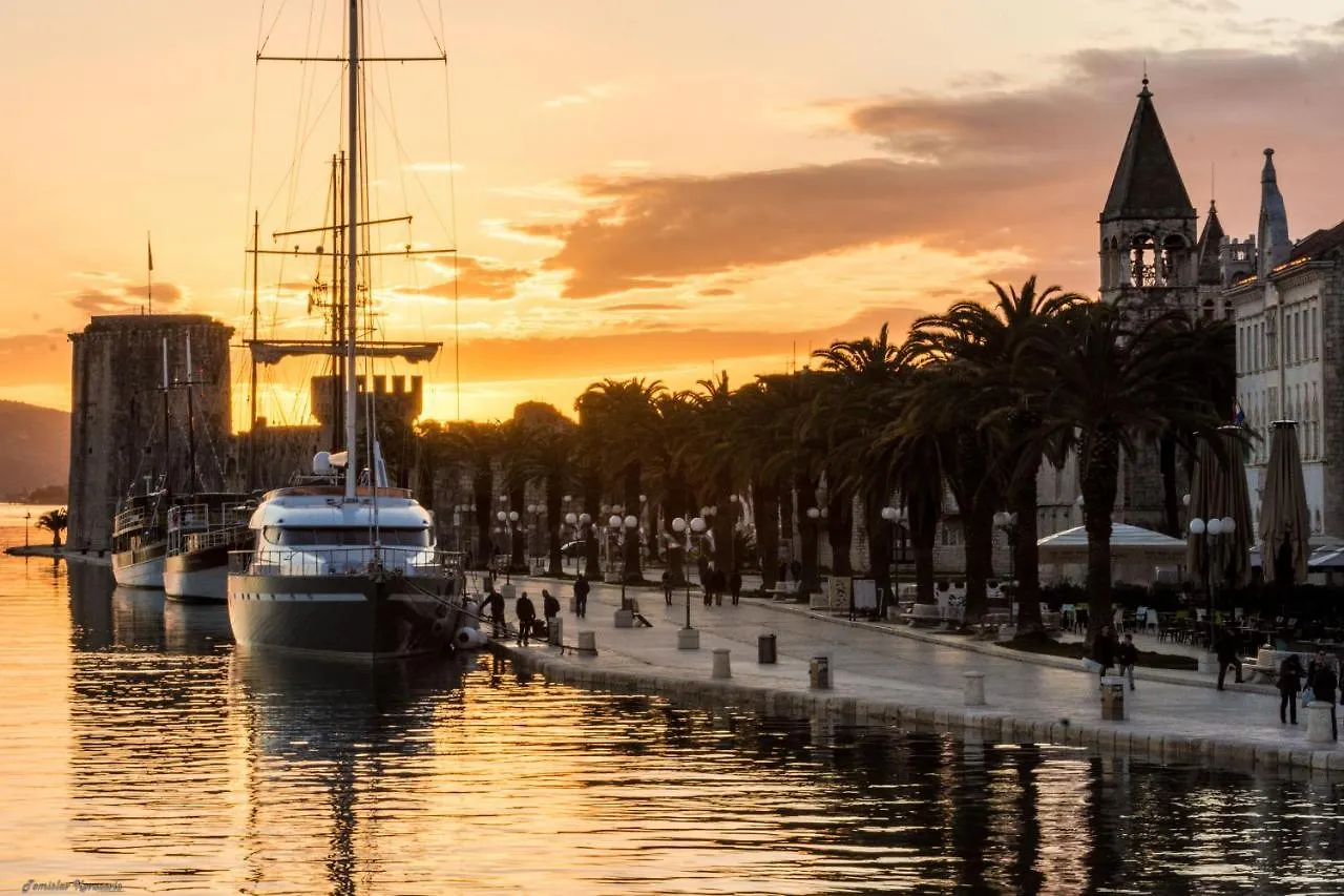 Super Modern Apartment Gold, Beautiful View Trogir